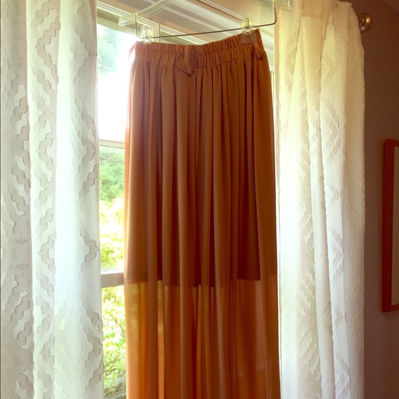 Long maxi skirt - Picture 1 of 2